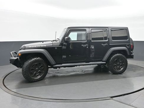 Used 2016 Jeep Wrangler Unlimited Rubicon w/ Connectivity Group AWD/4WD image 6