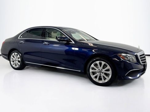 Used 2019 Mercedes-Benz E 300 image 3