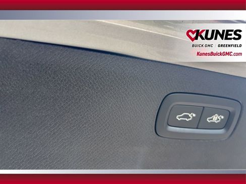 Used 2024 Volvo XC90 B5 Plus image 36