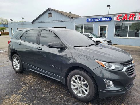Used 2021 Chevrolet Equinox LS FWD image 3