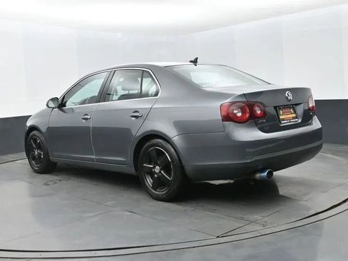 Used 2008 Volkswagen Jetta SE FWD image 9