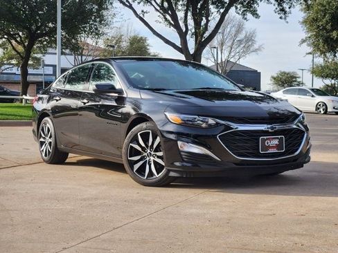 Used 2023 Chevrolet Malibu RS image 2