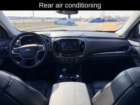 Used 2020 Chevrolet Traverse LT image 7