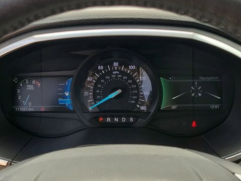 Used 2018 Ford Edge Titanium w/ Equipment Group 301A AWD/4WD image 26