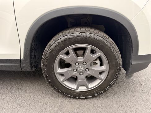 Used 2024 Honda Passport TrailSport image 9