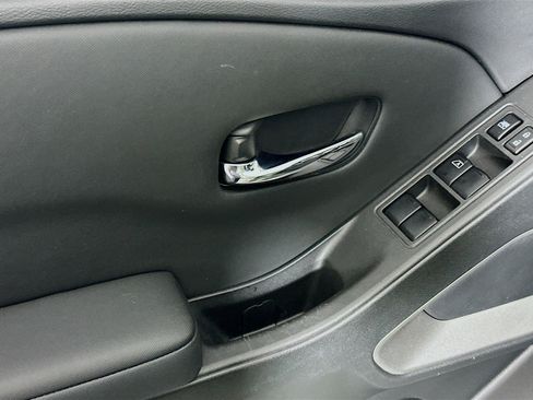 Used 2024 Nissan Frontier SL w/ Technology Package image 15