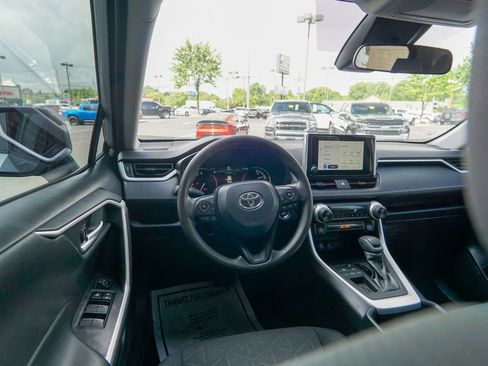 Used 2024 Toyota RAV4 XLE FWD image 12
