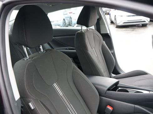 Certified 2023 Hyundai Elantra SEL w/ Convenience Package image 22