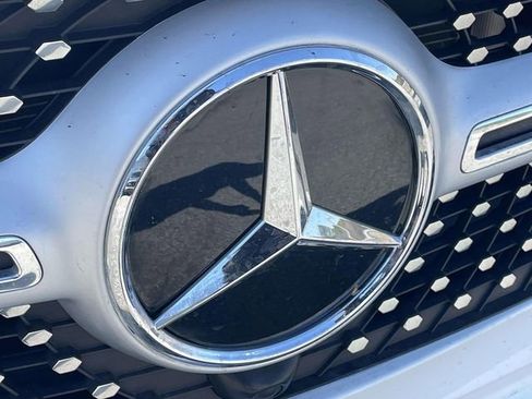 Used 2021 Mercedes-Benz GLB 250 image 9