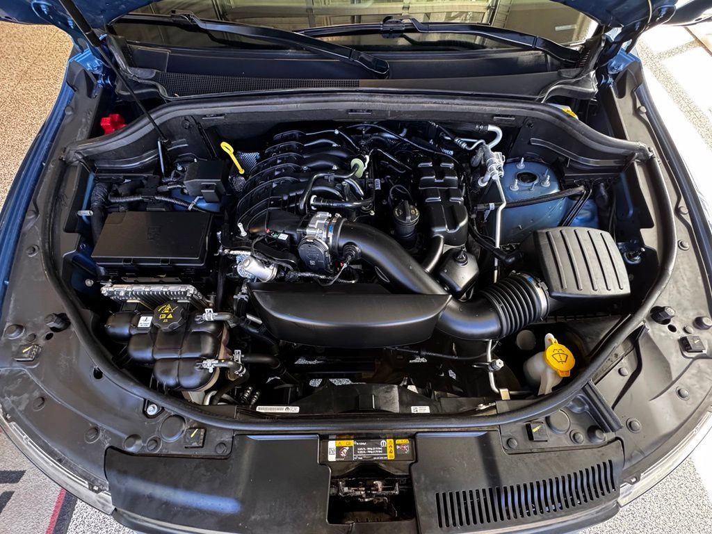 Used 2025 Dodge Durango GT AWD/4WD image 13