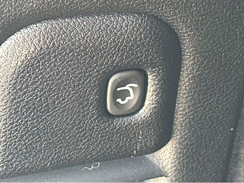 Used 2024 Dodge Durango R/T image 32