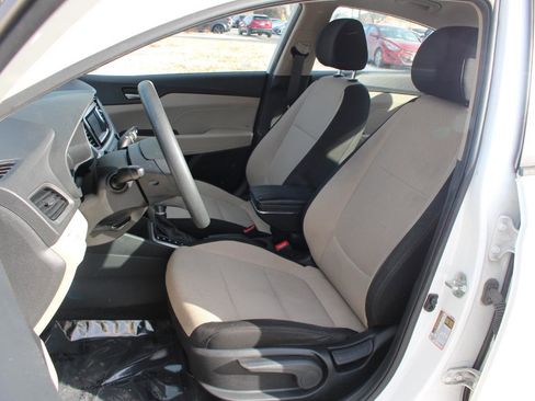 Used 2019 Hyundai Accent SE FWD image 16