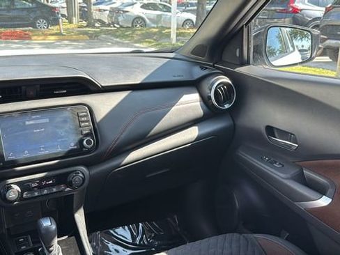 Used 2023 Nissan Kicks SR FWD image 15