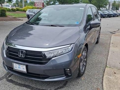 Used 2023 Honda Odyssey EX-L image 3