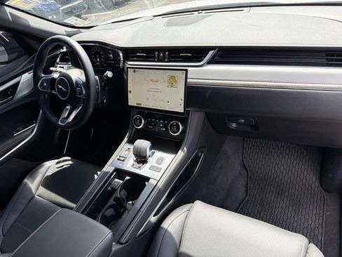 Used 2025 Jaguar F-PACE R-Dynamic S AWD/4WD image 13