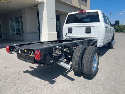 New 2026 RAM 3500 Tradesman w/ Chrome Appearance Group A