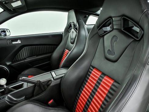Used 2012 Ford Mustang Shelby GT500 w/ SVT Performance Pkg RWD image 21