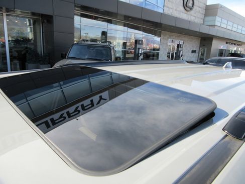 Used 2026 Lexus GX 550 550 Premium w/ Cold Area Package image 16