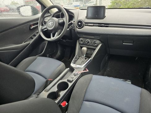 Used 2020 Toyota Yaris LE FWD image 11