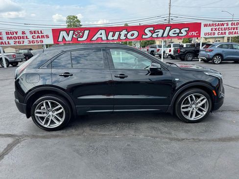 Used 2023 Cadillac XT4 Sport w/ Sun And Sound Package AWD/4WD image 4