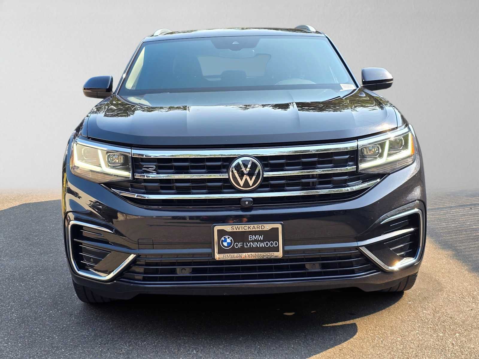 Used 2023 Volkswagen Atlas Cross Sport SEL Premium R-Line AWD/4WD image 8