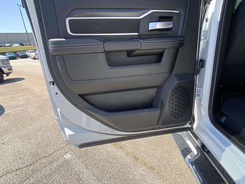 Used 2025 RAM 2500 Big Horn image 18