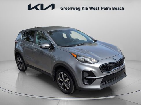 Used 2020 Kia Sportage LX w/ LX Popular Package image 2