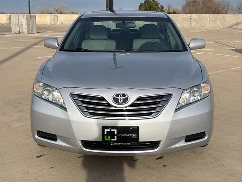 Used 2009 Toyota Camry Hybrid image 2