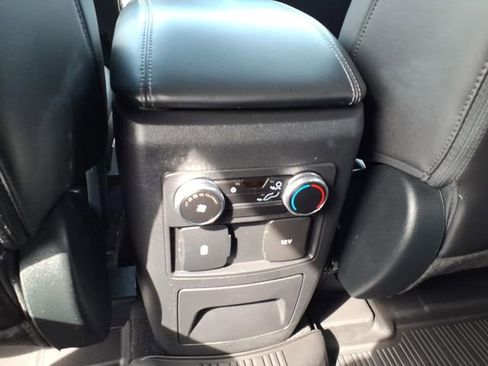 Used 2023 Ford Explorer XLT w/ Equipment Group 202A image 12