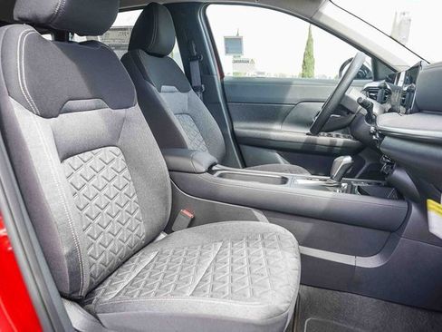 New 2026 Nissan Kicks SV image 17