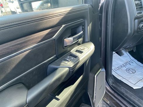 Used 2025 RAM 2500 Laramie AWD/4WD image 13