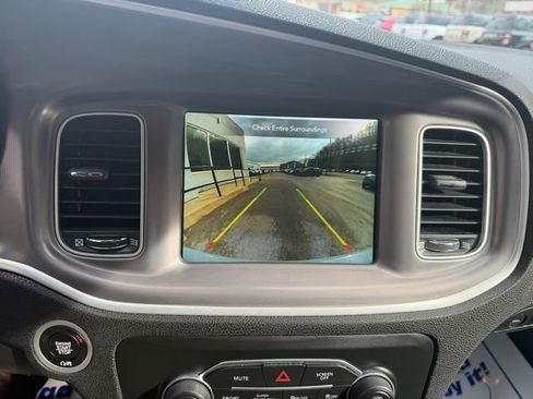 Used 2022 Dodge Charger SXT image 25