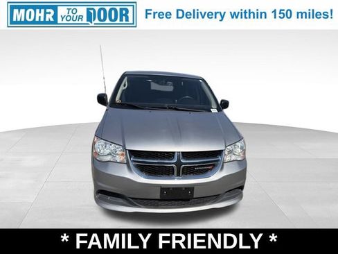Used 2018 Dodge Grand Caravan SE w/ UConnect Hands-Free Group FWD image 9