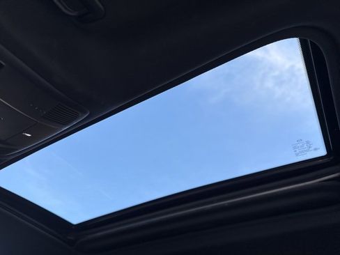 Used 2023 MAZDA CX-5 Signature image 17