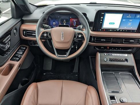 New 2026 Lincoln Aviator Reserve w/ Illumination Package RWD image 20