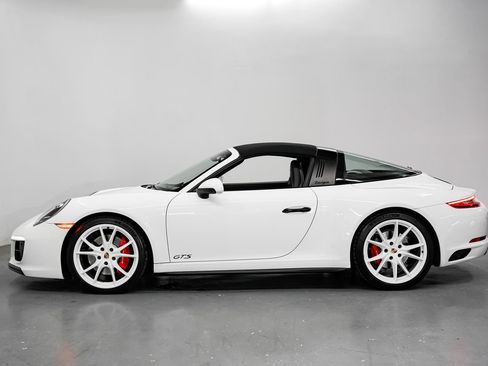 Used 2019 Porsche 911 Targa 4 GTS w/ GTS Interior Package AWD/4WD image 8