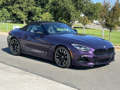 Used 2026 BMW Z4 M40i w/ Premium Package RWD image 2