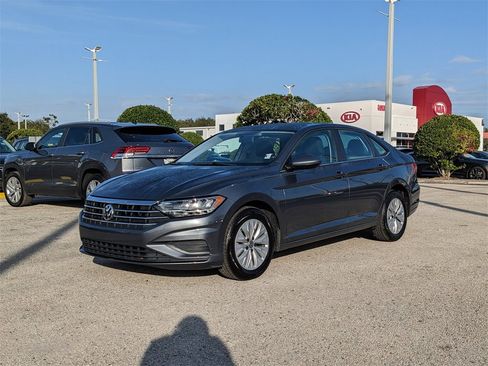Used 2019 Volkswagen Jetta S w/ Driver Assistance Package image 2