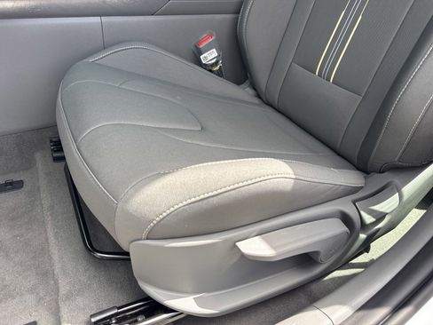 New 2026 Hyundai Elantra SEL Sport FWD image 11