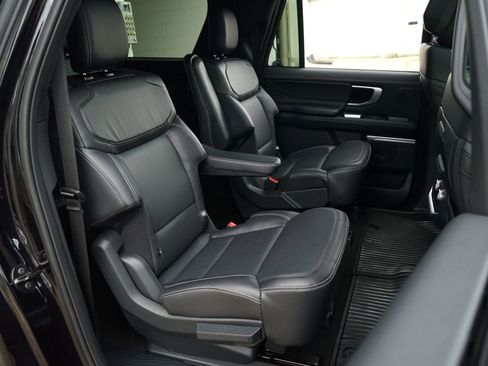 Used 2026 Ford Expedition Max Platinum w/ Stealth Performance Package AWD/4WD image 22