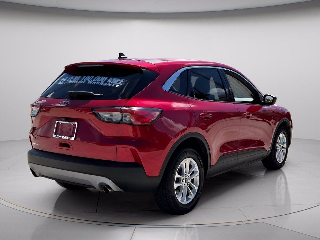 Used 2022 Ford Escape SE w/ Convenience Package FWD image 6