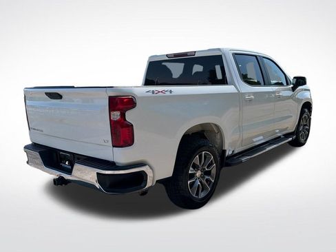 Used 2022 Chevrolet Silverado 1500 LT AWD/4WD image 6