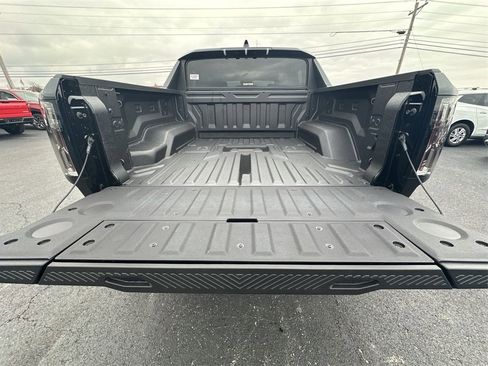 New 2025 GMC Hummer EV 2X image 23