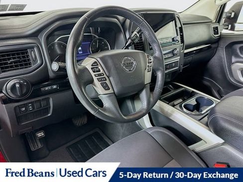 Used 2022 Nissan Titan SV w/ SV Convenience Package AWD/4WD image 13