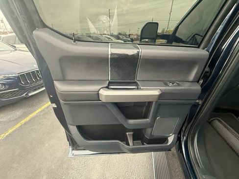 Used 2022 Ford F250 Platinum w/ FX4 Off-Road Package image 18