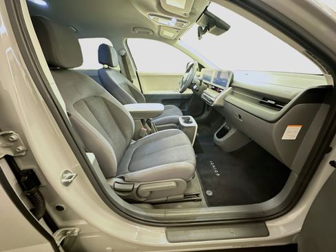 Used 2024 Hyundai Ioniq 5 SEL image 32