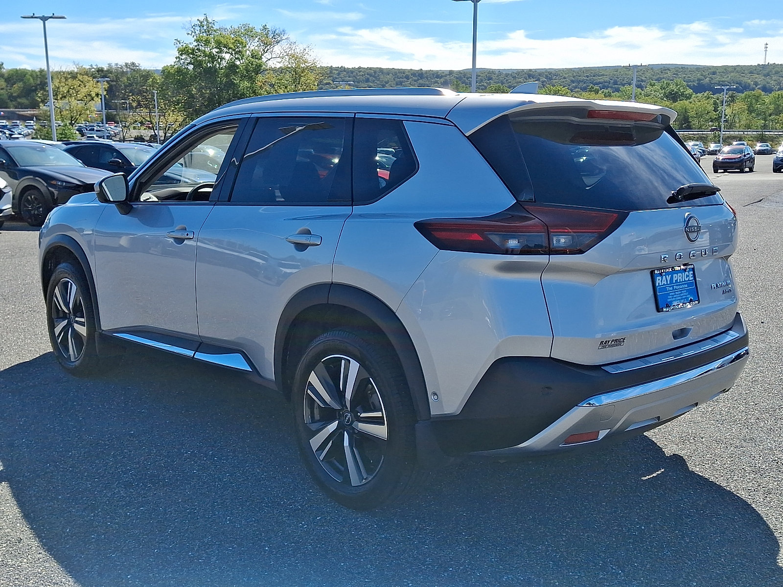Used 2023 Nissan Rogue Platinum w/ Platinum Premium Package AWD/4WD image 5