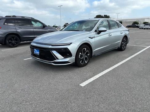 Used 2024 Hyundai Sonata SEL FWD image 1