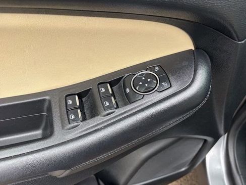 Used 2024 Ford Edge SEL w/ Convenience Package image 14