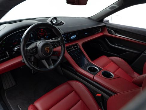 Certified 2022 Porsche Taycan Cross Turismo AWD/4WD image 4